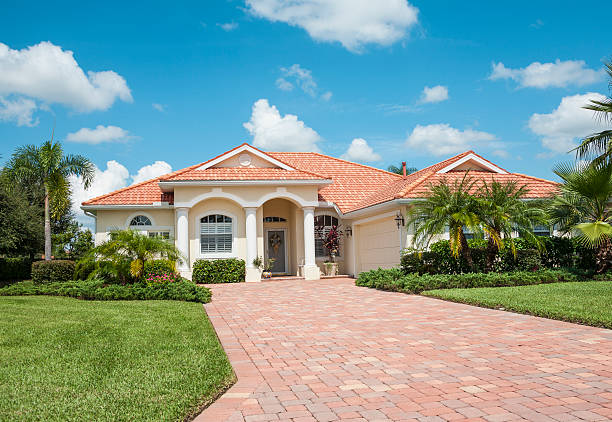 Best Driveway Paving Contractor  in Algona, IA